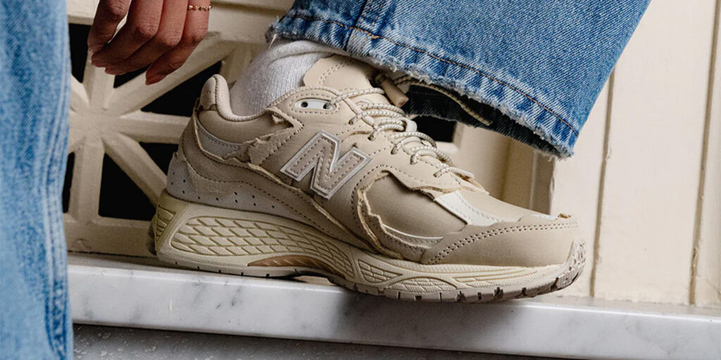 New Balance 2002R Redifined Future