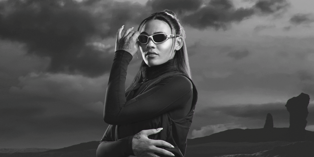 Oakley MUZM Straight Jacket 99